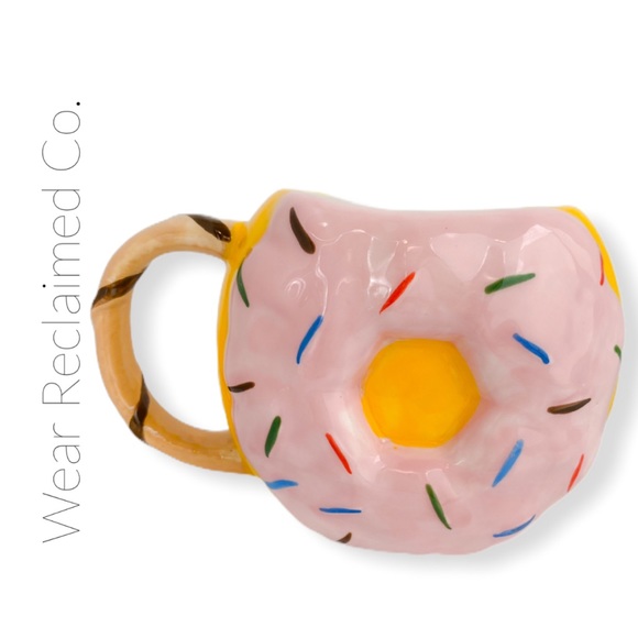 Other - 🛍 3/$30🛍 Sprinkle Donut Coffee Pink & Yellow Mug